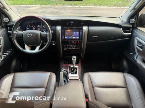 Hilux SW4 SRV 4x2 2.7 Flex 16V Aut.