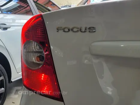 Focus Sedan 2.0 16V/2.0 16V Flex 4p Aut.