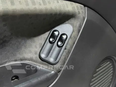 FIESTA 1.6 ROCAM SEDAN 8V FLEX 4P MANUAL