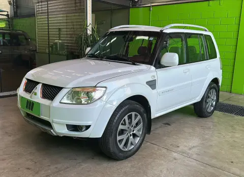Mitsubishi PAJERO TR4 2.0 4X2 16V 140cv 4 portas