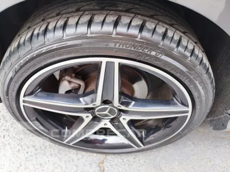 B 200 1.6 4P TURBO AUTOMÁTICO