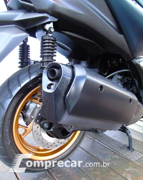 YAMAHA XMAX 250 ABS