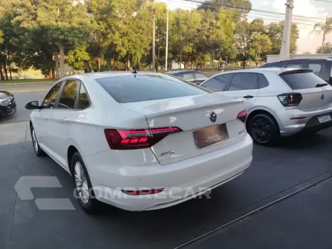 JETTA 250 TSI 1.4 flex 16v Aut.