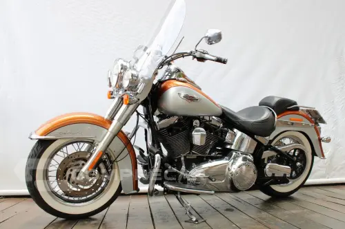 HARLEY-DAVIDSON SOFTAIL DELUXE
