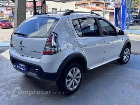 SANDERO 1.6 STEPWAY 16V FLEX 4P AUTOMÁTICO