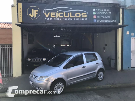 Volkswagen FOX 1.6 MI 8V 4 portas