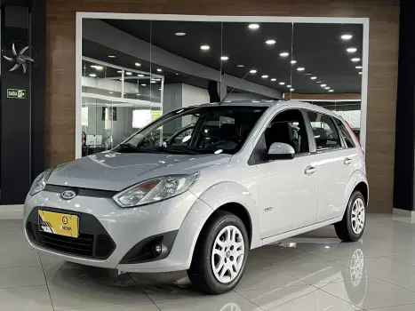 FORD FIESTA 1.6 MPI CLASS HATCH 8V FLEX 4P MANUAL 4 portas
