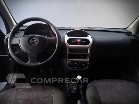 CORSA 1.4 MPFI PREMIUM SEDAN 8V FLEX 4P MANUAL