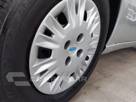 FOCUS HATCH - 1.6 8V 4P MANUAL