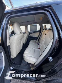 XC60 2.0 T5 Momentum