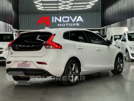 V40 - 2.0 T4 DYNAMIC TURBO 4P AUTOMÁTICO