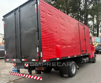 710 Modelo sem Versão