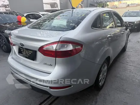 FIESTA 1.6 SE SEDAN 16V FLEX 4P POWERSHIFT