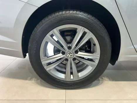 JETTA R-LINE 250 TSI 1.4 FLEX 16V AUT.