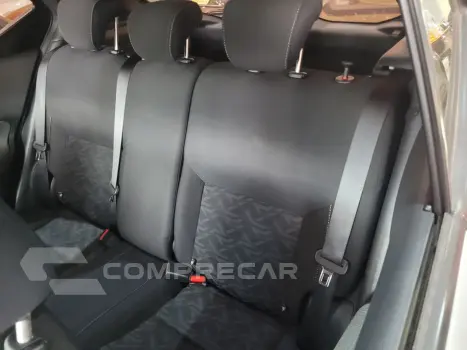 KICKS Active S 1.6 16V Flex Aut.