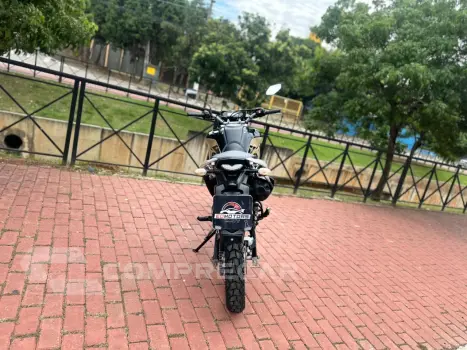 XTZ 250 LANDER