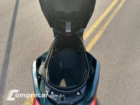 XMAX 250