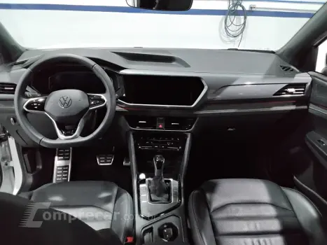 TAOS 1.4 250 TSI TOTAL FLEX HIGHLINE AUTOMÁTICO