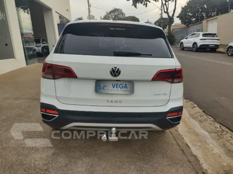 TAOS Comfortline 1.4 250 TSI Flex Aut.