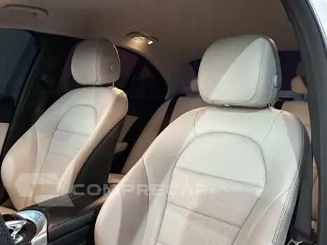C 180 1.6 CGI AVANTGARDE 16V TURBO GASOLINA 4P AUTOMÁTICO