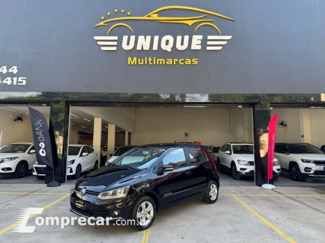 Volkswagen Fox Comfortline 1.6 Flex 8V 5p 4 portas
