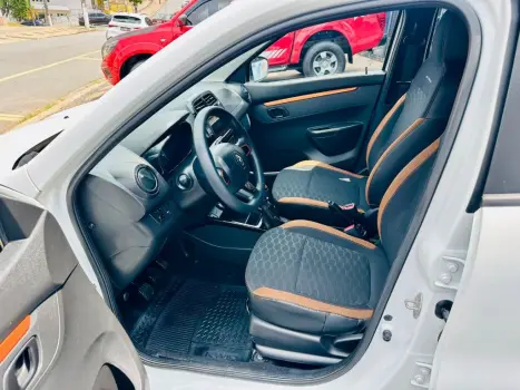 KWID OUTSIDER 1.0 Flex 12V 5p Mec.