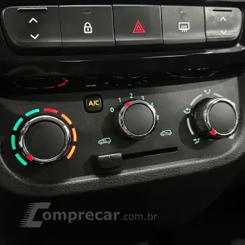 Kwid KWID OUTSIDER 1.0 Flex 12V 5p Mec.