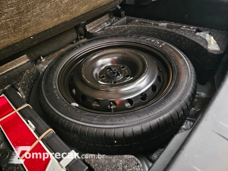 Renegade STD 1.8 4x2 Flex 16v Aut.