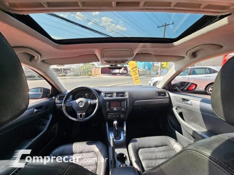 JETTA Highline 2.0 TSI 16V 4p Tiptronic