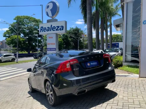 S60 T-4 MOMENTUM 2.0 190cv 4p
