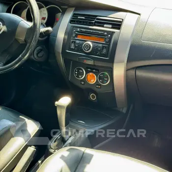 LIVINA 1.8 SL X-gear 16V