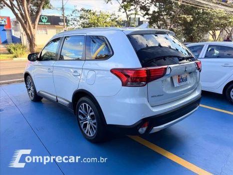 OUTLANDER 2.0 16V GASOLINA 4P AUTOMÁTICO
