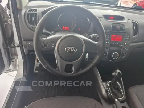 Cerato Sedan 1.6 16V 4P SX3 AUTOMÁTICO