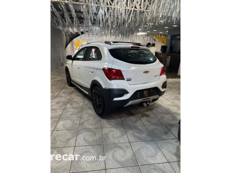 ONIX 1.4 MPFI ACTIV 8V FLEX 4P AUTOMÁTICO