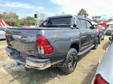 HILUX 2.8 D-4D TURBO DIESEL CD SRV 4X4 AUTOMÁTICO