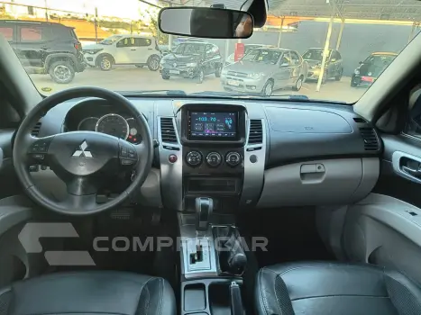 PAJERO DAKAR 3.2 HPE 4X4 7 Lugares 16V Turbo Intercooler