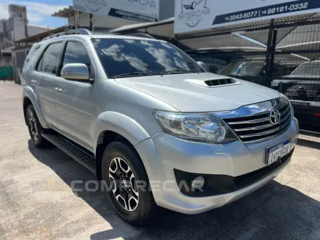 HILUX SW4 3.0 SRV 4X4 7 Lugares 16V Turbo Intercooler