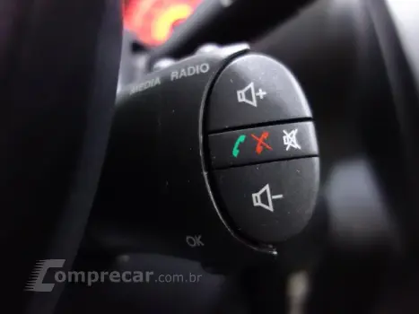 SANDERO - 1.6 EXPRESSION 8V 4P MANUAL