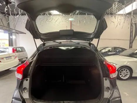 KICKS - 1.6 16V SL 4P XTRONIC