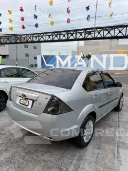 FIESTA SEDAN 1.6