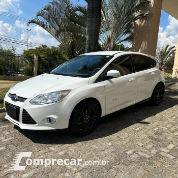 FORD FOCUS 1.6 8V 4 portas