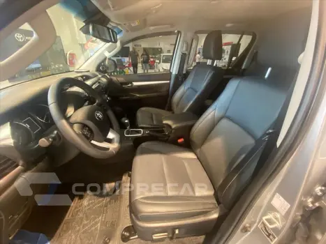 HILUX 2.8 D-4D TURBO DIESEL CD SRX 4X4 AUTOMÁTICO