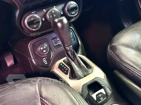 RENEGADE 2.0 16V TURBO DIESEL LONGITUDE 4P 4X4 AUTOMÁTICO