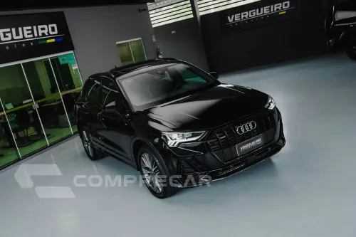 Q3 2.0 40 TFSI Performance Black Quattro