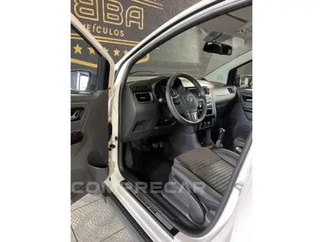 CROSSFOX 1.6 MI FLEX 8V 4P MANUAL