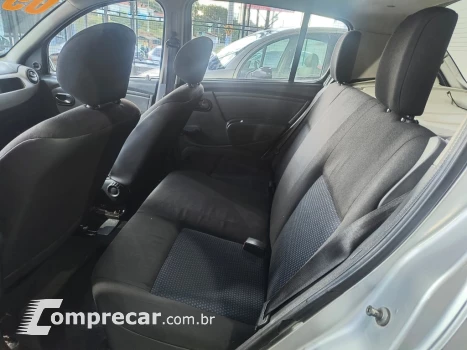 SANDERO 1.6 Authentique 8V