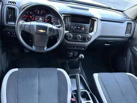 S10 2.8 16V TURBO DIESEL LS CD 4X4 MANUAL