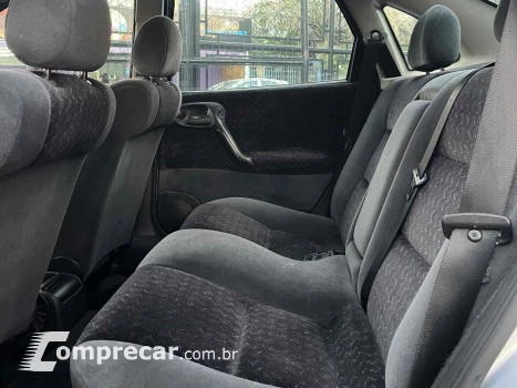 VECTRA 2.2 MPFI GLS 8V GASOLINA 4P MANUAL