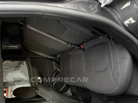RENEGADE 1.3 T270 TURBO FLEX AT6