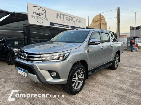 Toyota HILUX 2.8 D-4d Turbo CD SRX 4X4 4 portas